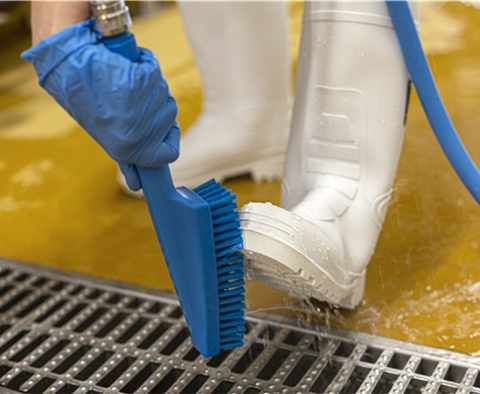 Bàn chải kết hợp vòi phun Vikan 70573 chính hãng